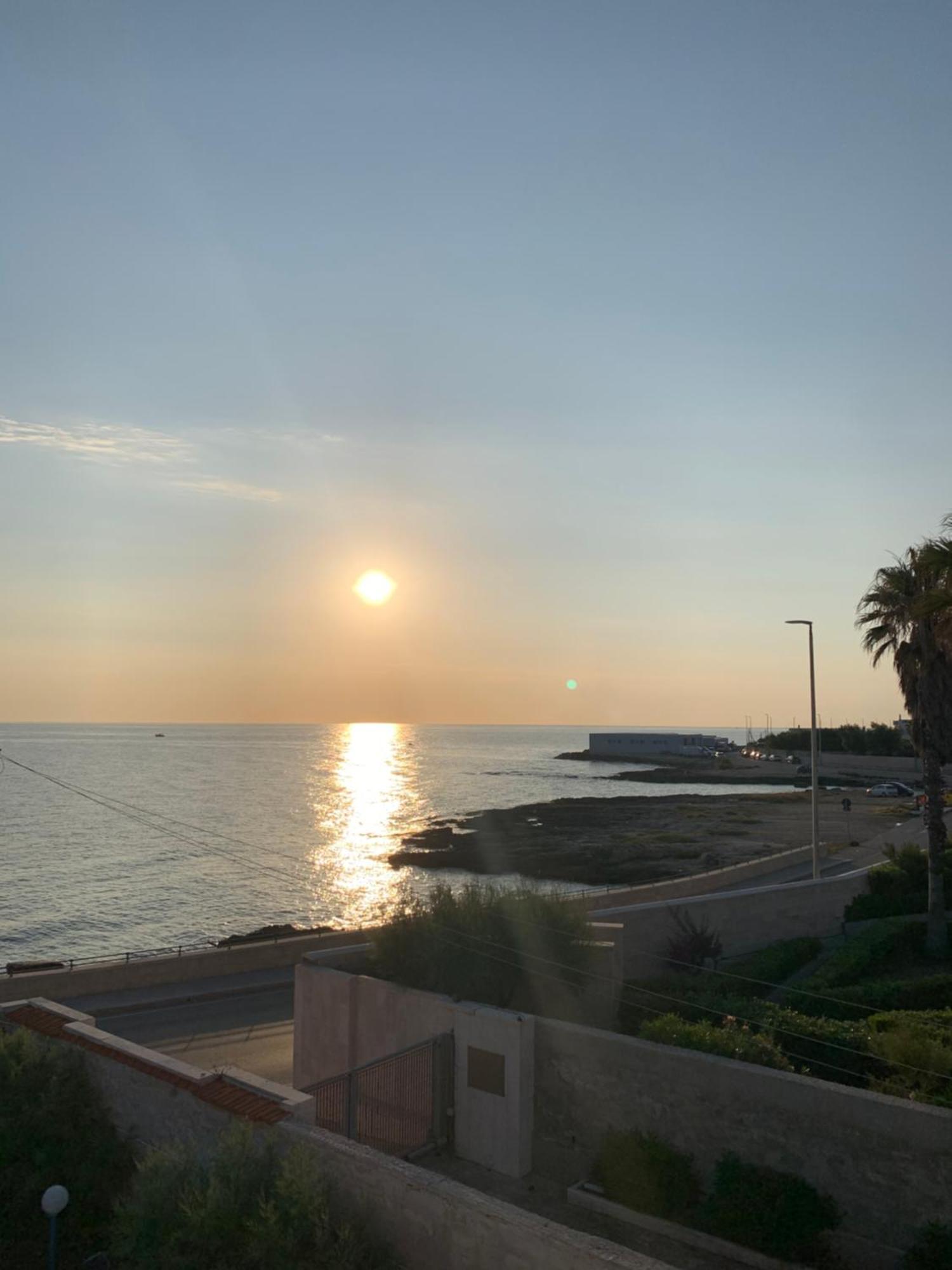 Nontiscordardime Apt Torre A Mare Bagian luar foto